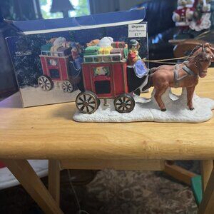 Vtg 1996 Dickens Christmas Village Accessory Carriage -Hand Painted Porcelain